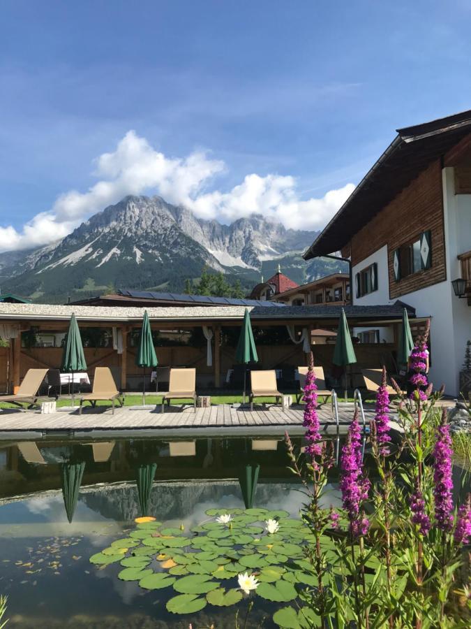 Flora - Das Kleine Gartenhotel Ellmau Exterior photo