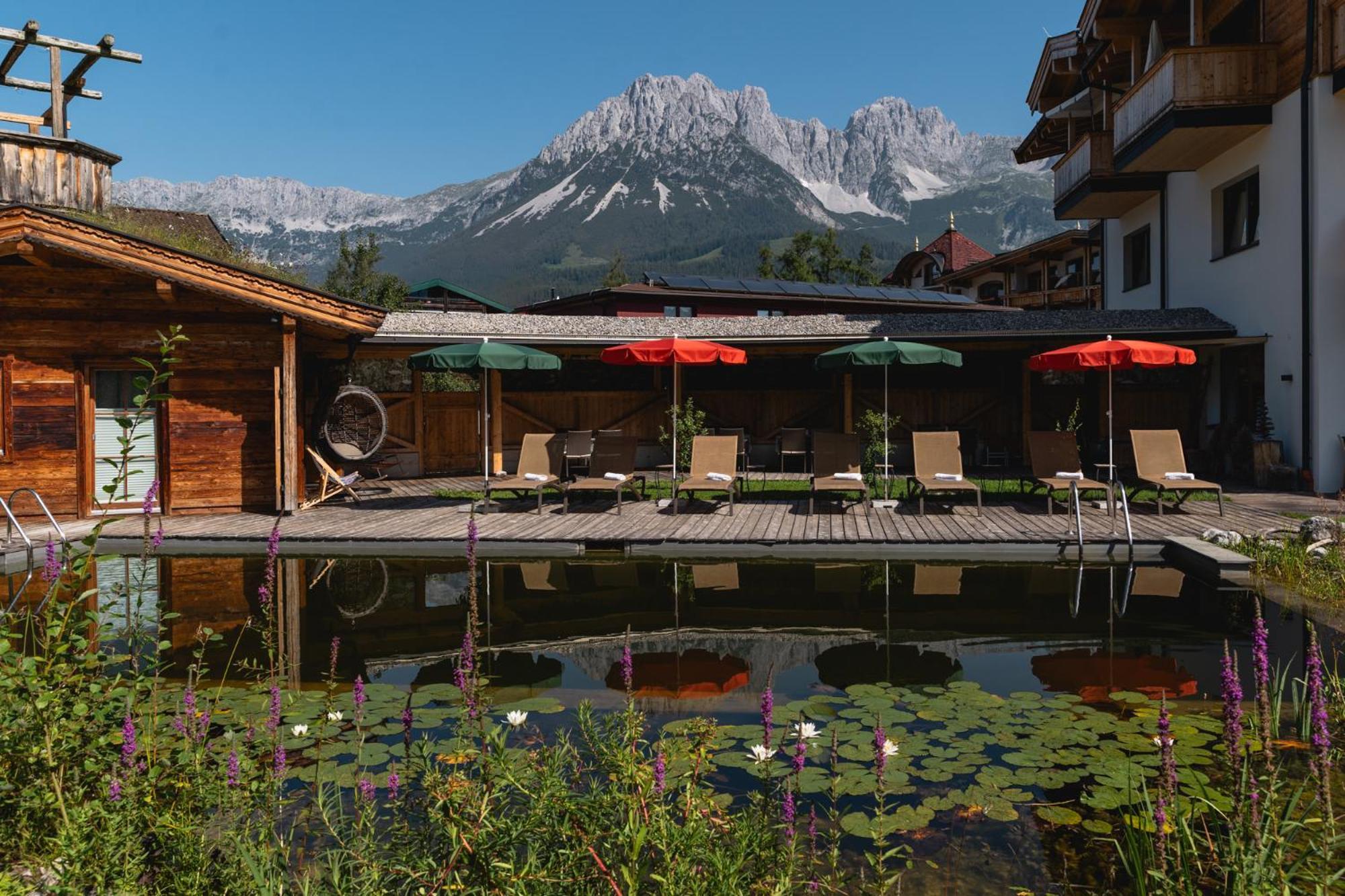 Flora - Das Kleine Gartenhotel Ellmau Exterior photo